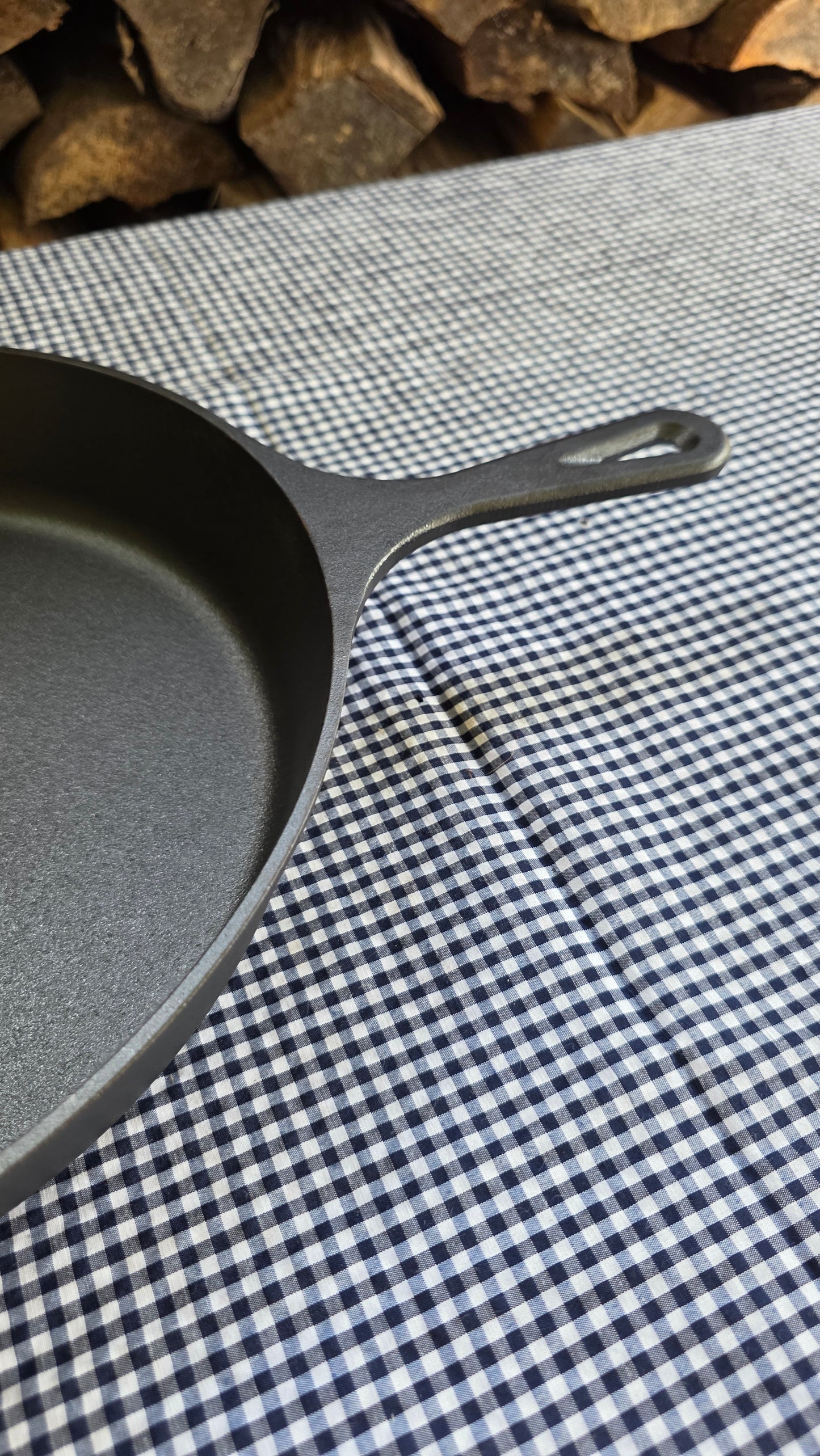 Sartén de Hierro Fundido 30 cm — Poder Culinario para Grandes Creaciones