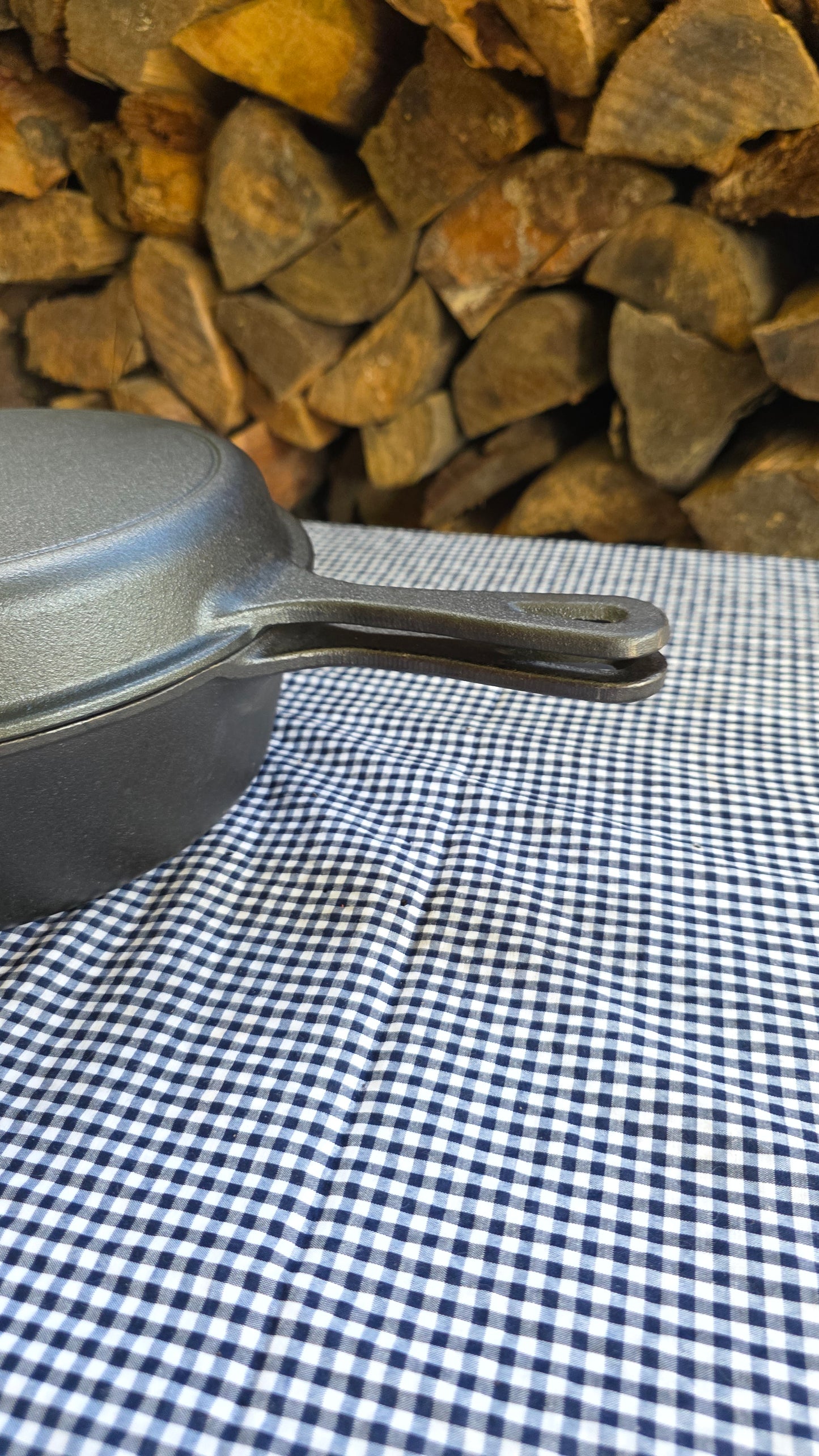 Cacerola Hierro Fundido con Tapa de Sarten