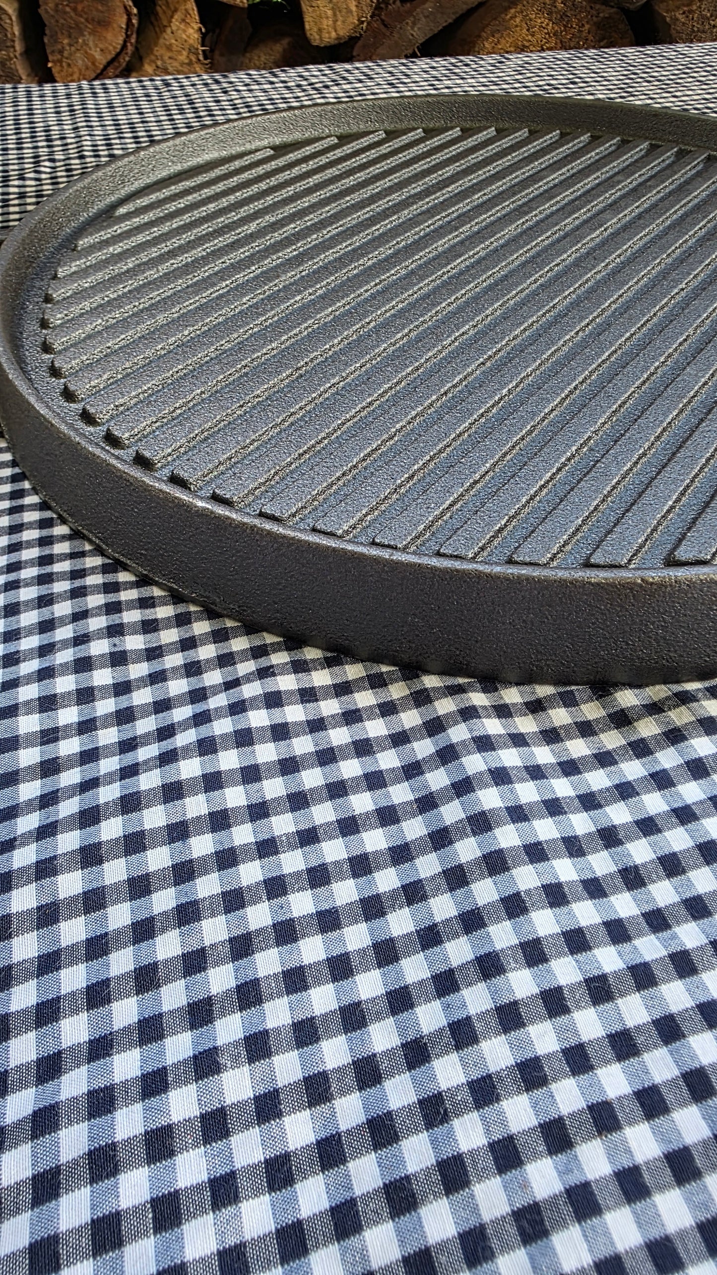 Plancha Redonda con Grilla 30cm