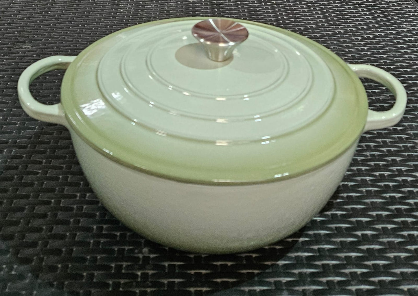 Cacerola Enlosada con Tapa 5.6L