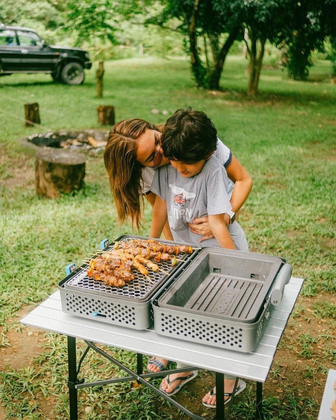NOMAD Grill & Smoker