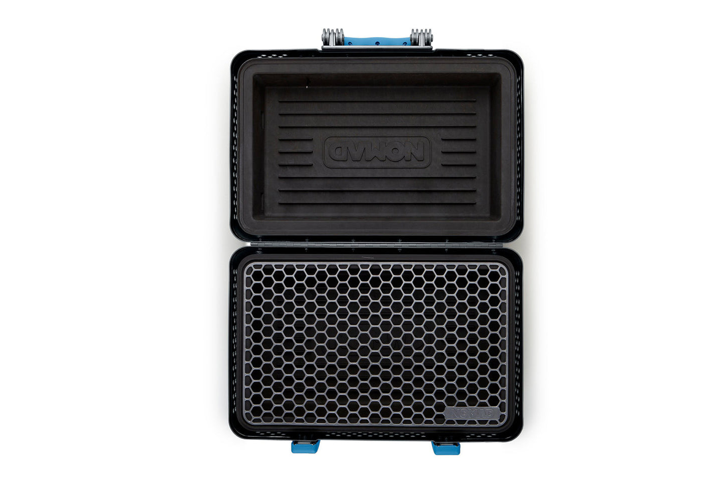 NOMAD Grill & Smoker