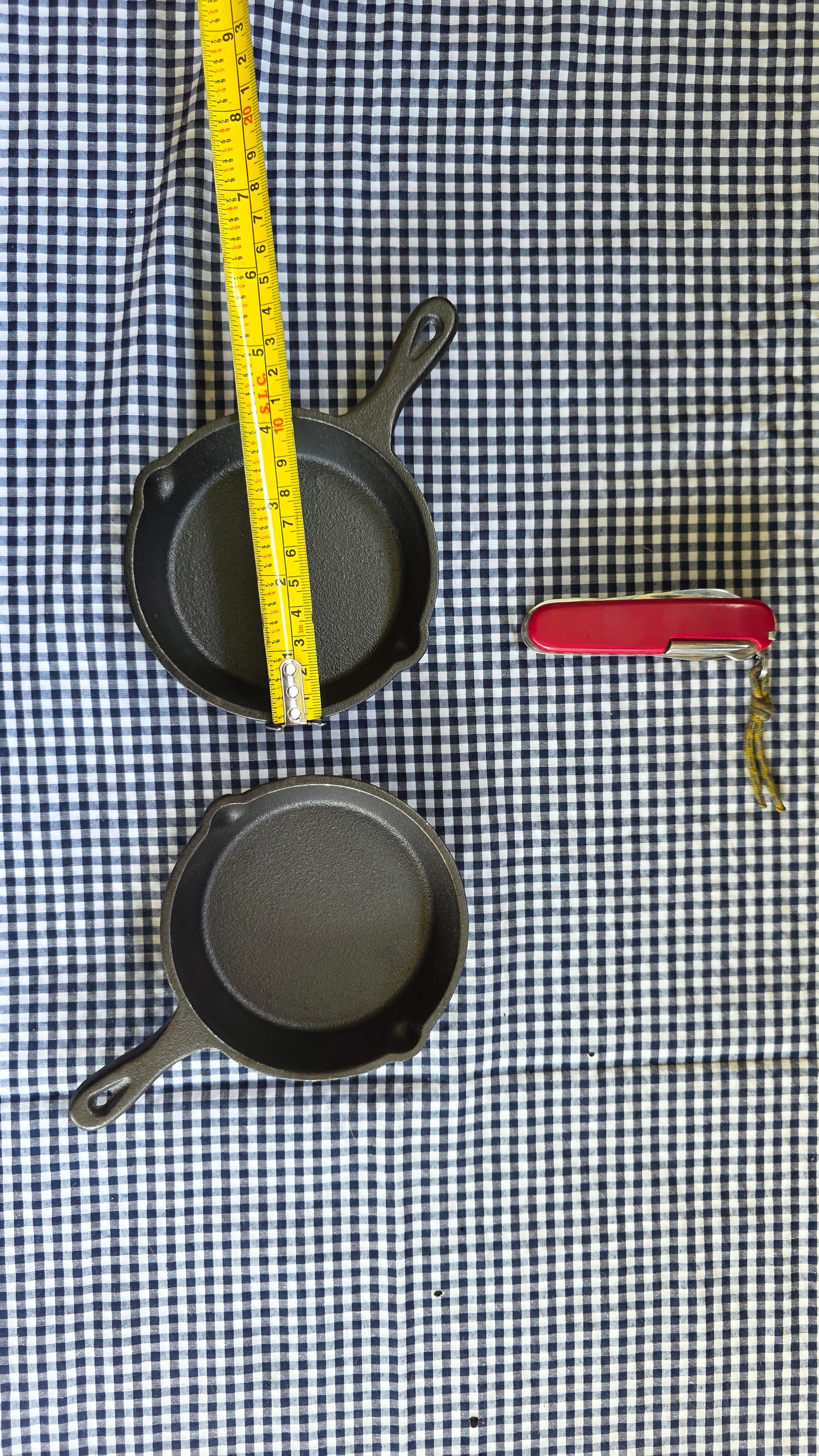 Sartén Mini de Hierro Fundido 10 cm — Precisión Gourmet en Formato Compacto