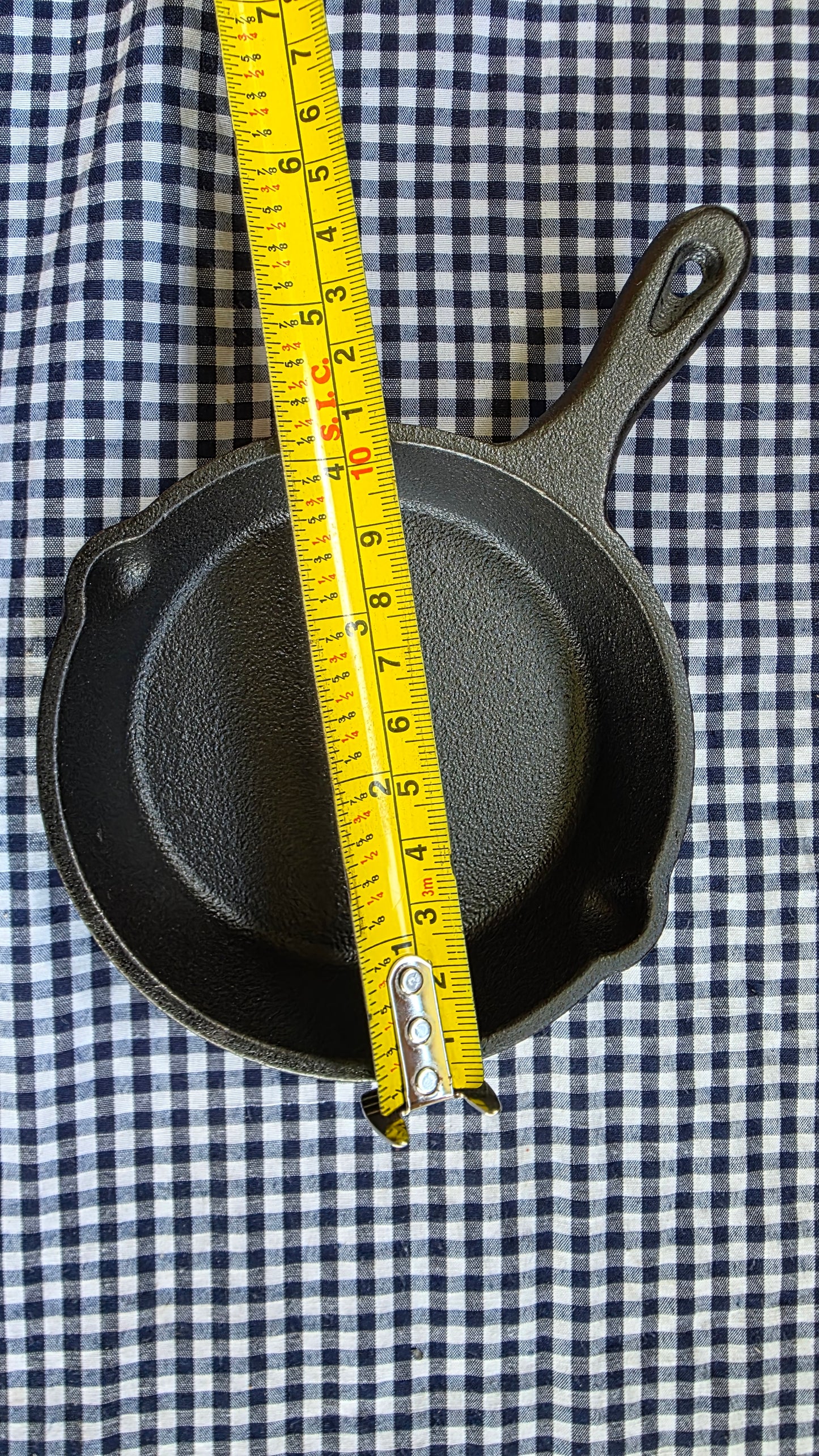 Sartén Mini de Hierro Fundido 10 cm — Precisión Gourmet en Formato Compacto