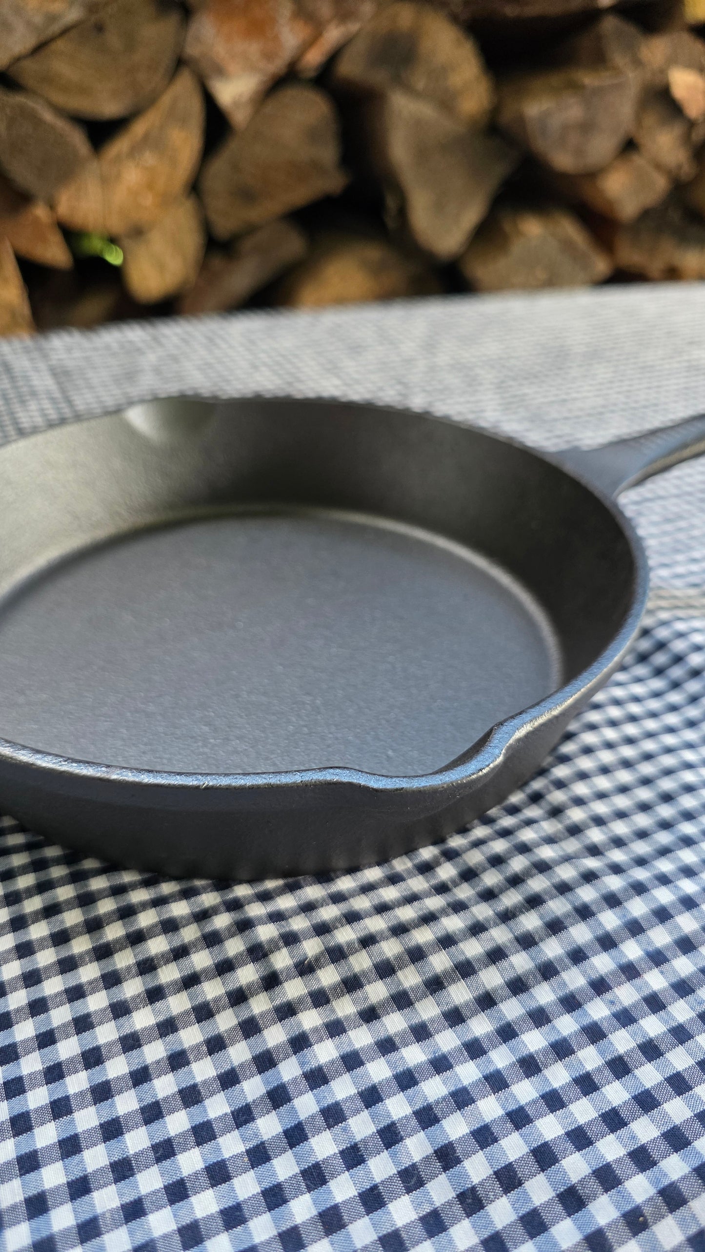 Sartén de Hierro Fundido 16 cm con Mango Antideslizante