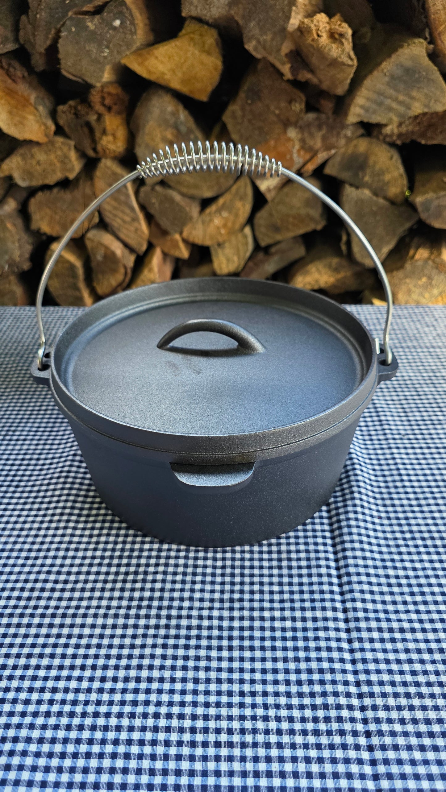 Cacerola de Hierro Fundido con Asa de Acero Inoxidable