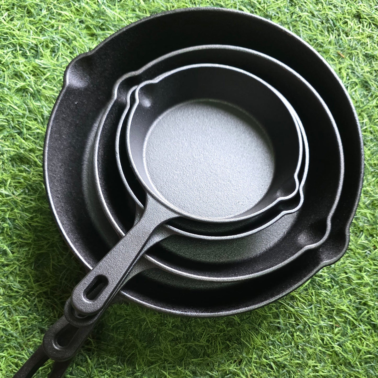 Set de 4 Sartenes de Hierro Fundido (14, 15, 20 y 25cm diámetro)