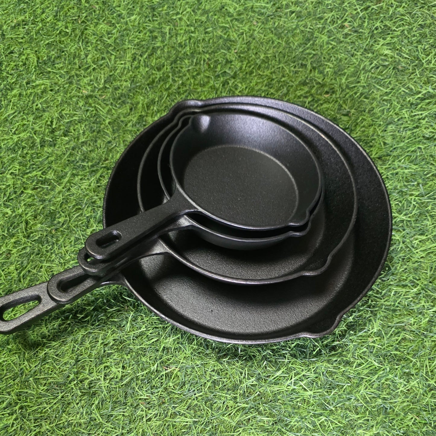 Set de 4 Sartenes de Hierro Fundido (14, 15, 20 y 25cm diámetro)
