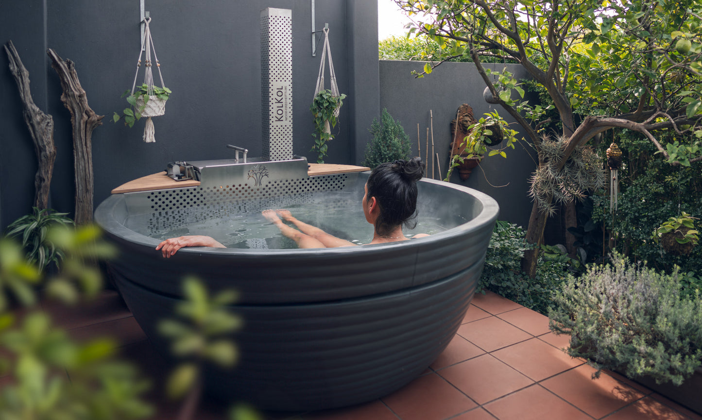 KolKol Hot Tub
