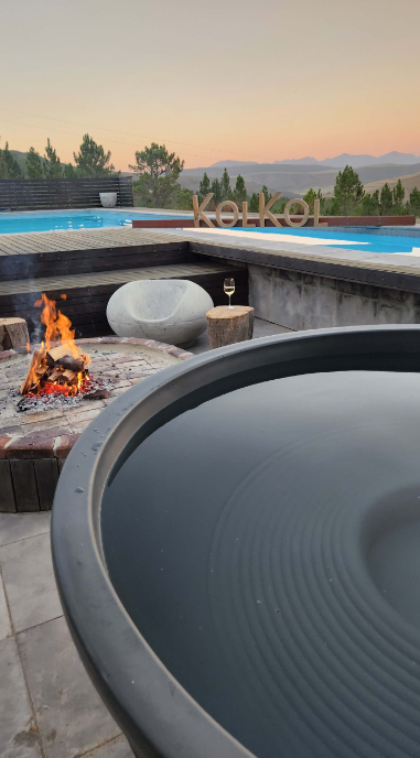 KolKol Luna Hot Tub